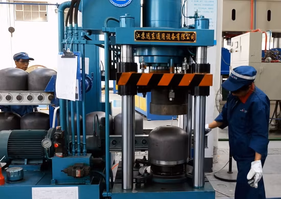 linha de produção máquina de jateamento do corpo dos equipamentos de fabricação do cilindro de gás do GLP 12.5kg/15kg